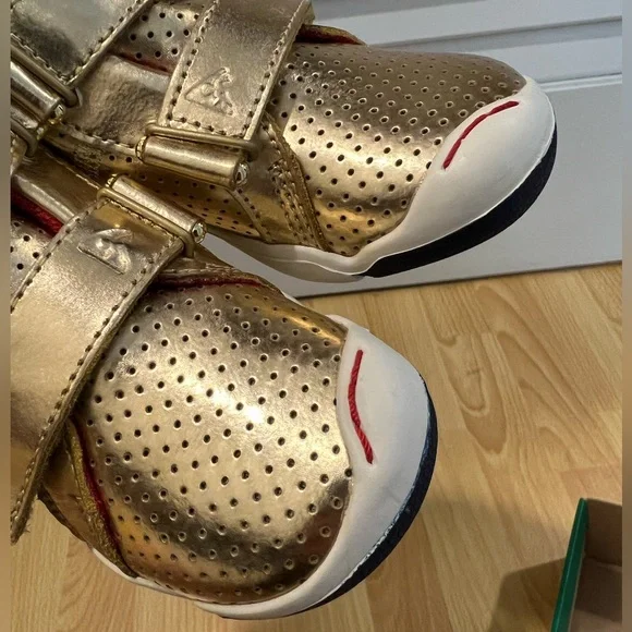 Plae Max Gold shoes size 8.5 Brand New NWT Rare Find - Picture 8 of 10